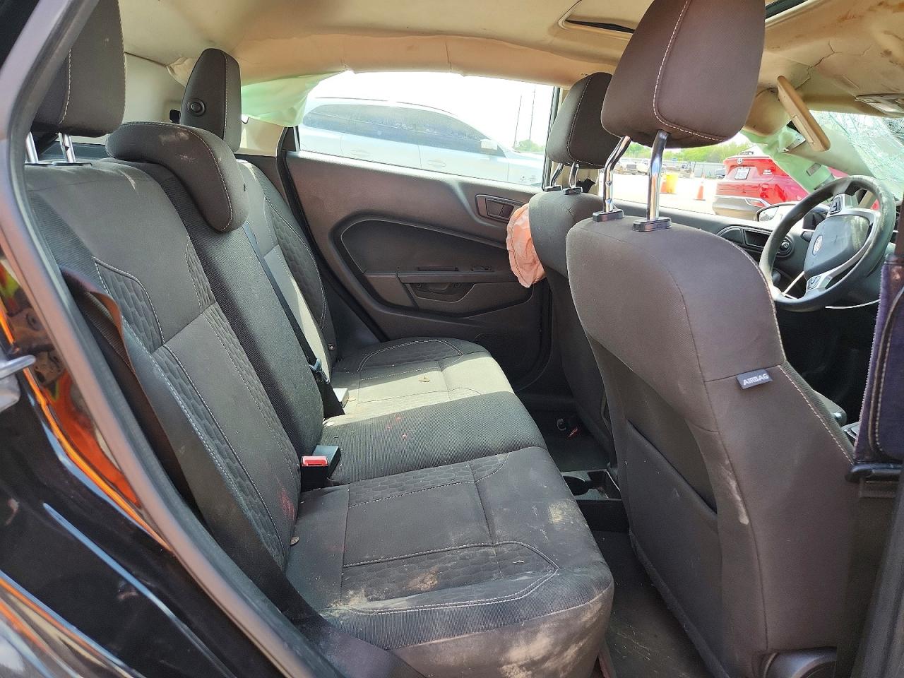 2019 FORD FIESTA SE photo 19