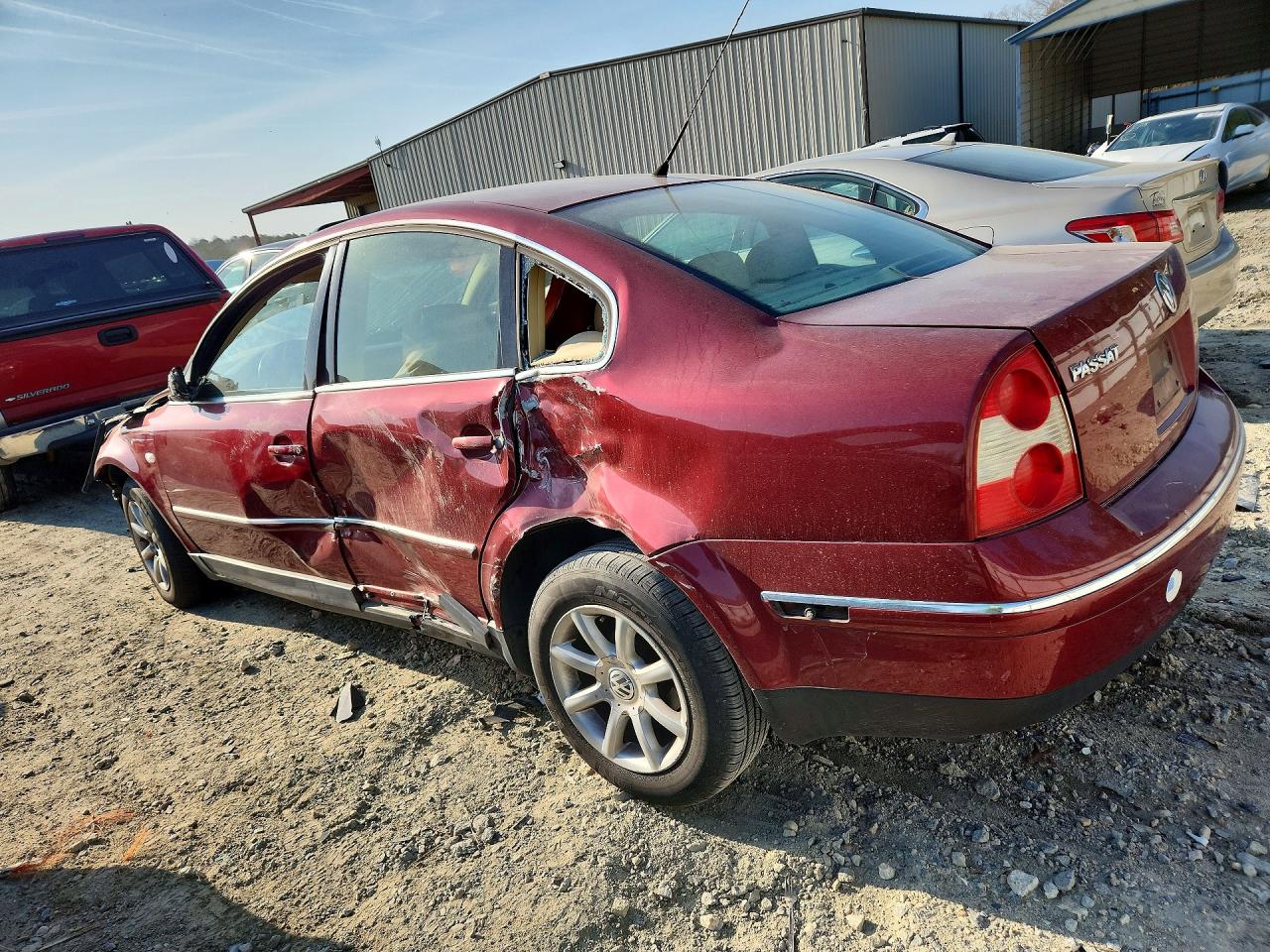 2004 VOLKSWAGEN PASSAT GLS photo 3
