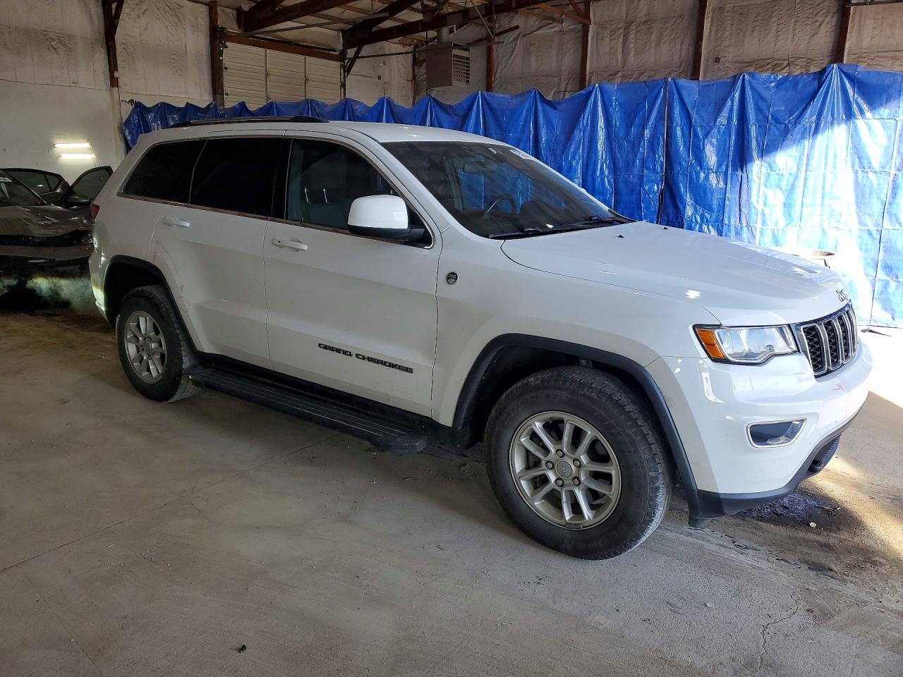 2020 JEEP GRAND CHEROKEE LAREDO photo 7