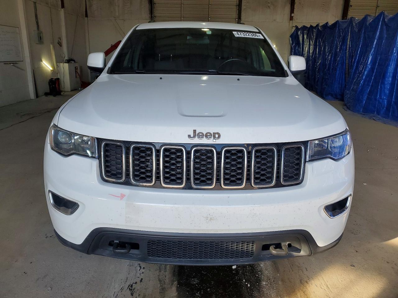 2020 JEEP GRAND CHEROKEE LAREDO photo 9