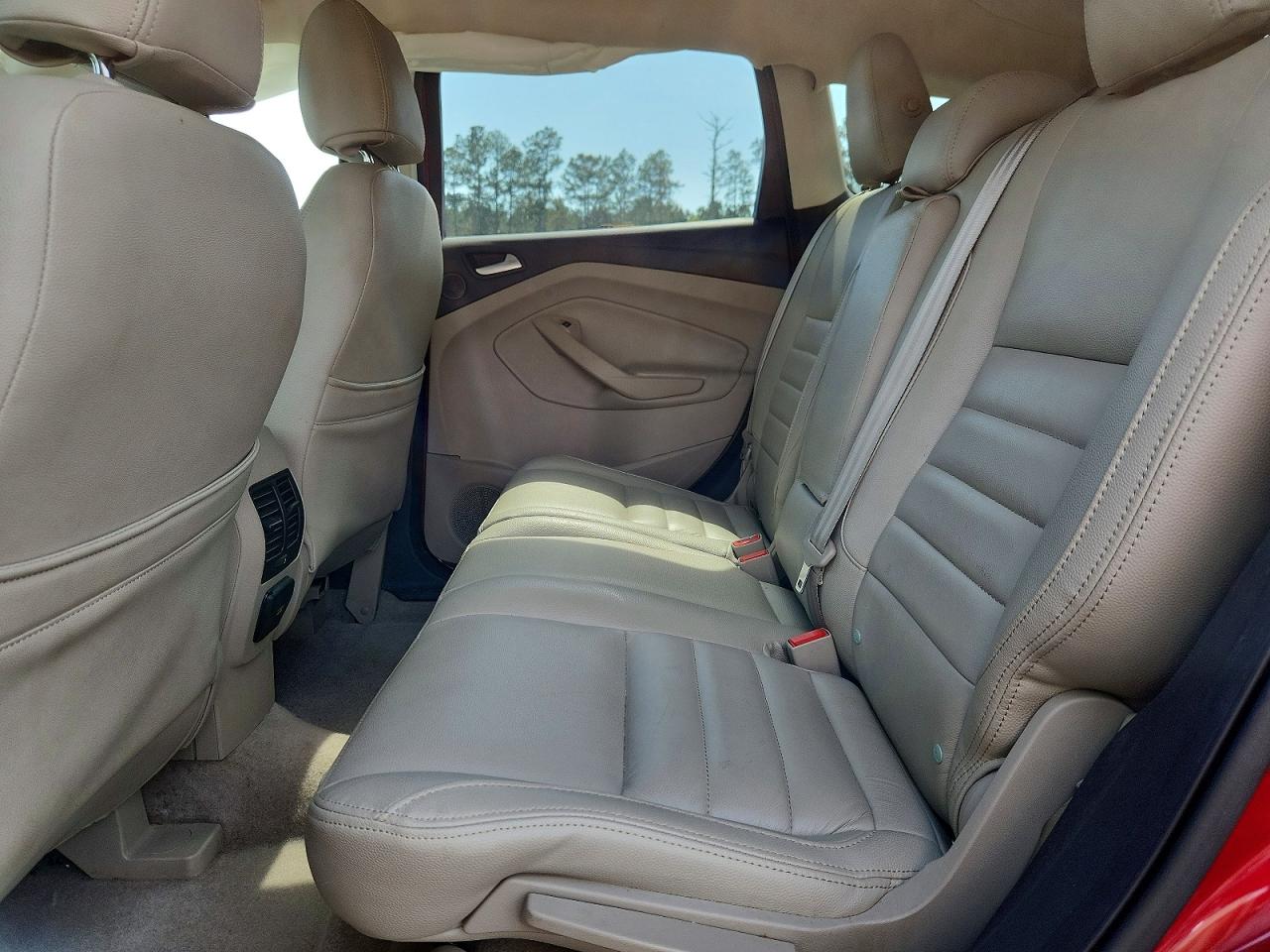 2016 FORD ESCAPE SE photo 19
