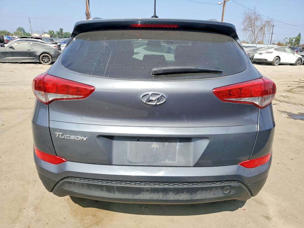 2016 HYUNDAI TUCSON SE photo 11