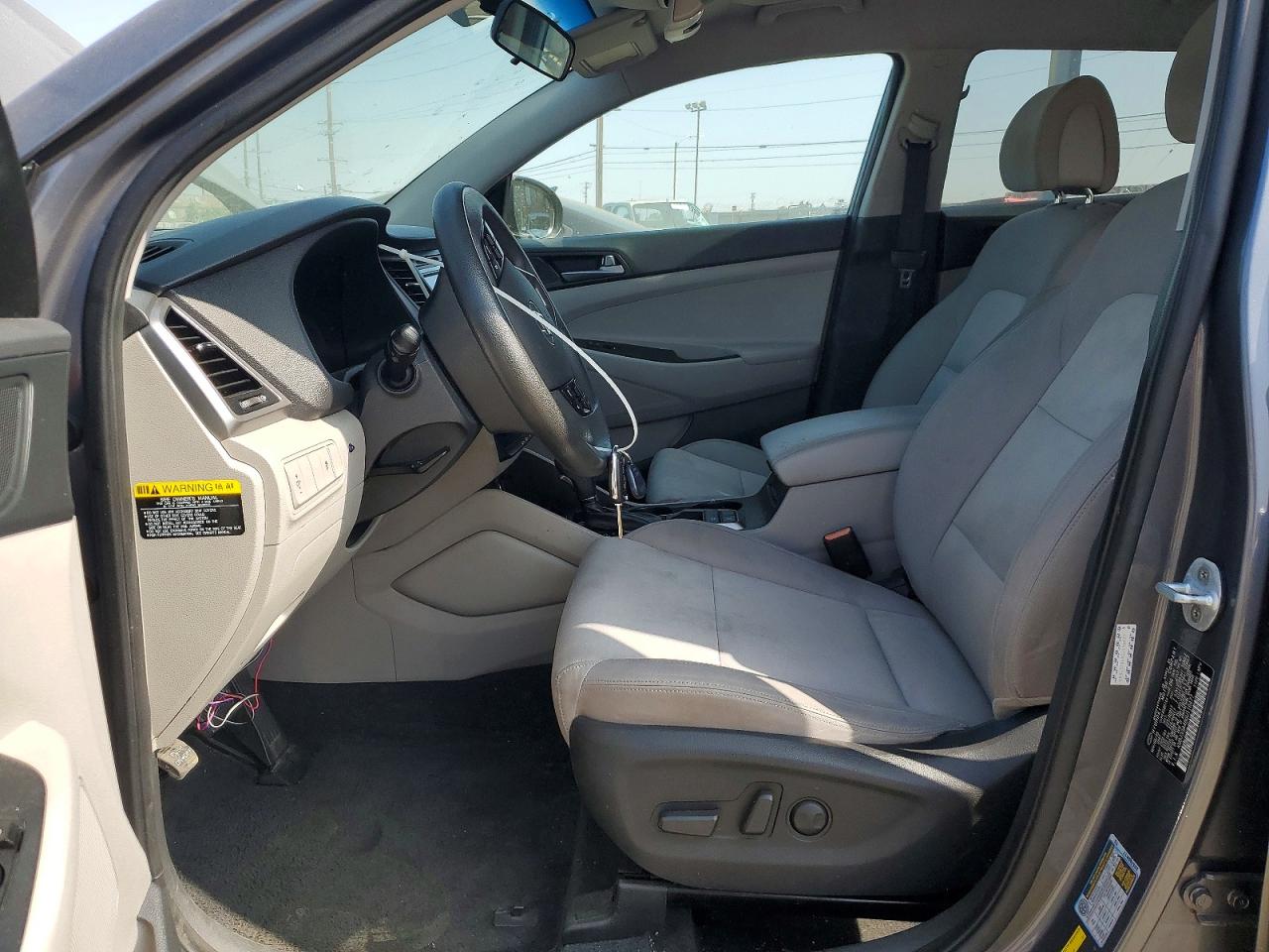 2016 HYUNDAI TUCSON SE photo 13