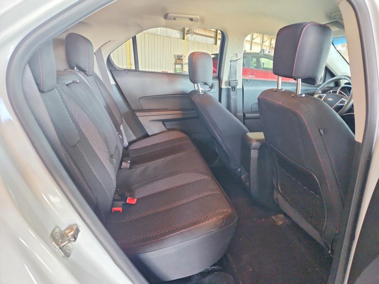 2016 CHEVROLET EQUINOX LT photo 31