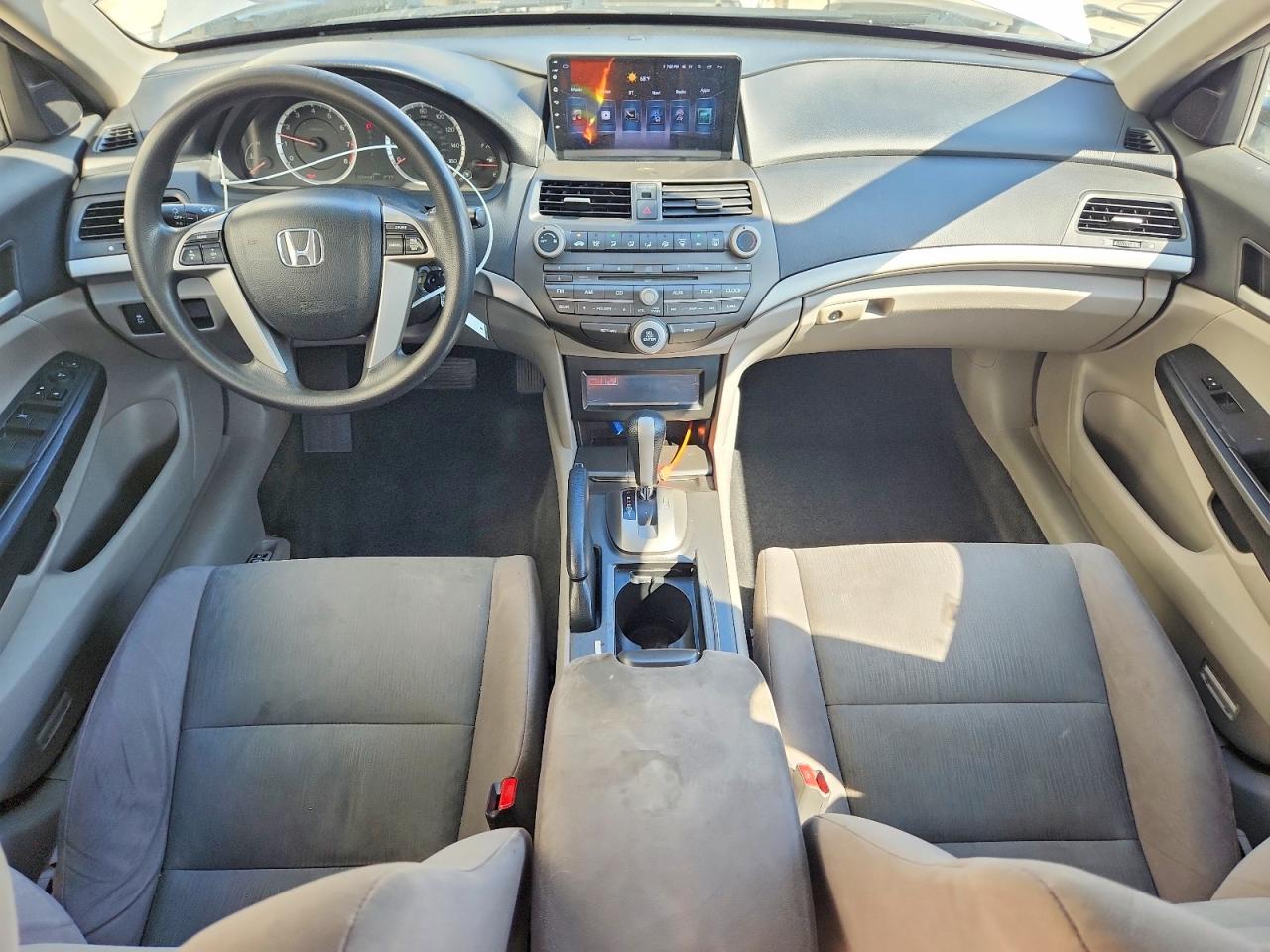2012 HONDA ACCORD LX photo 15