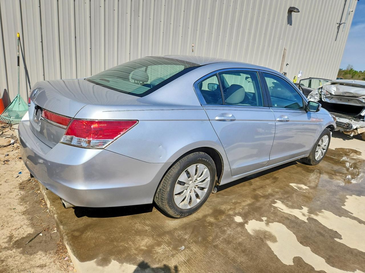 2012 HONDA ACCORD LX photo 5