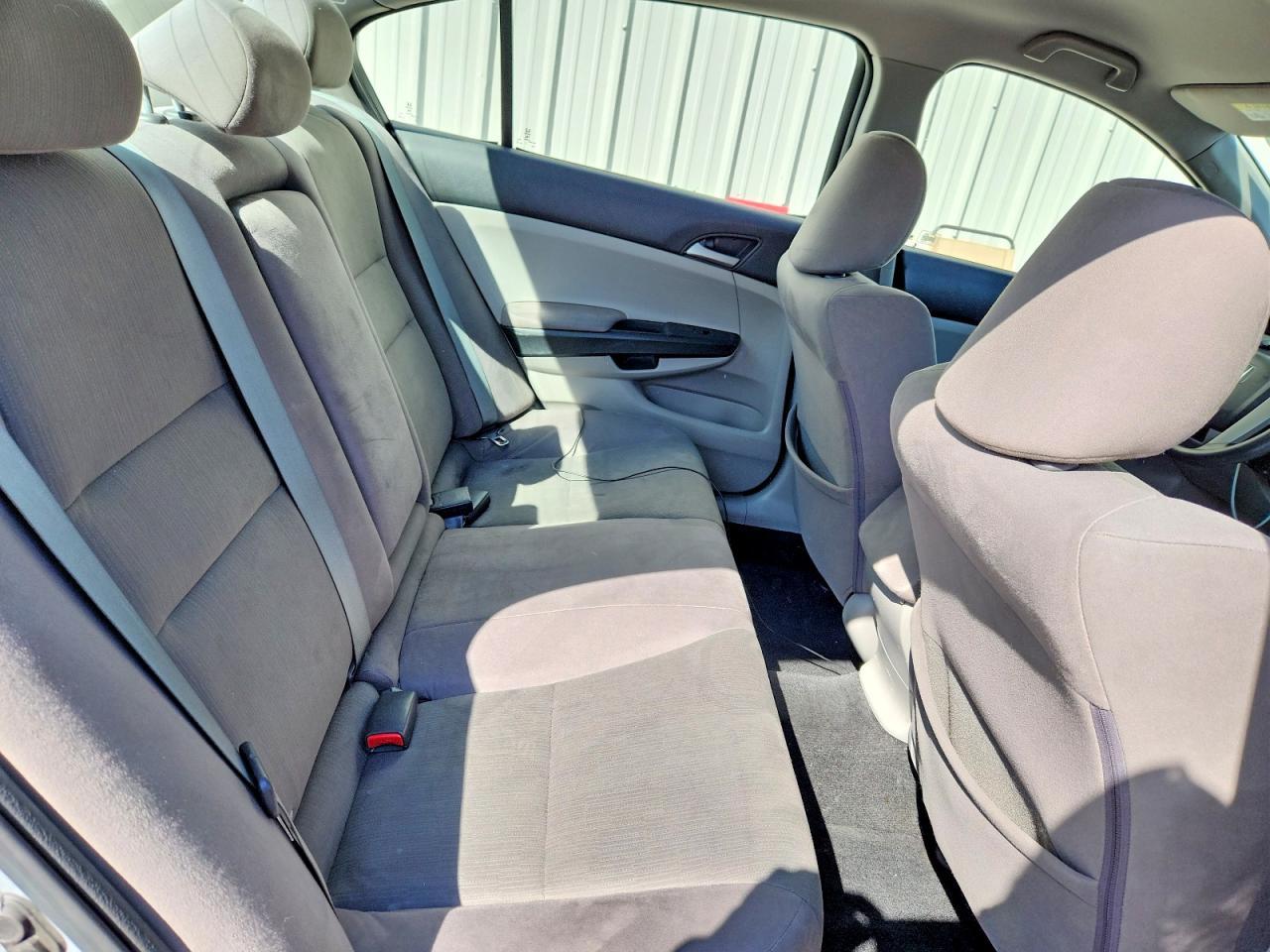 2012 HONDA ACCORD LX photo 19