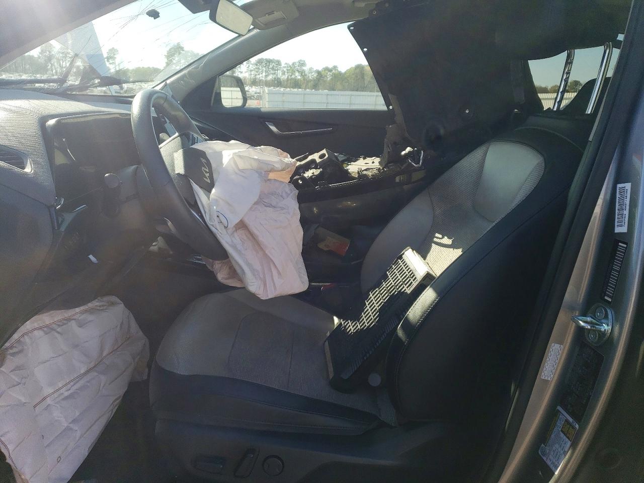2023 KIA NIRO SX photo 7