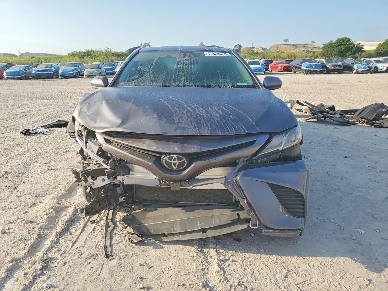 2019 TOYOTA CAMRY SE photo 13