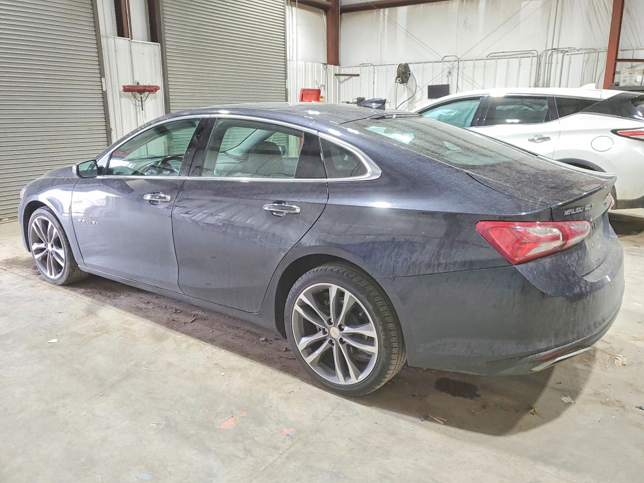 2022 CHEVROLET MALIBU PREMIER photo 3