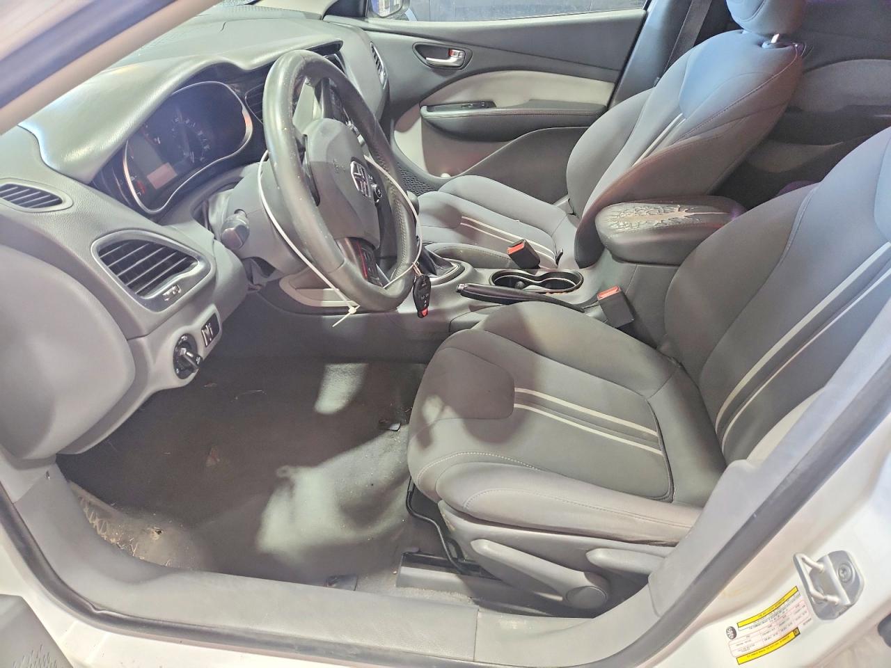 2013 DODGE DART SXT photo 7