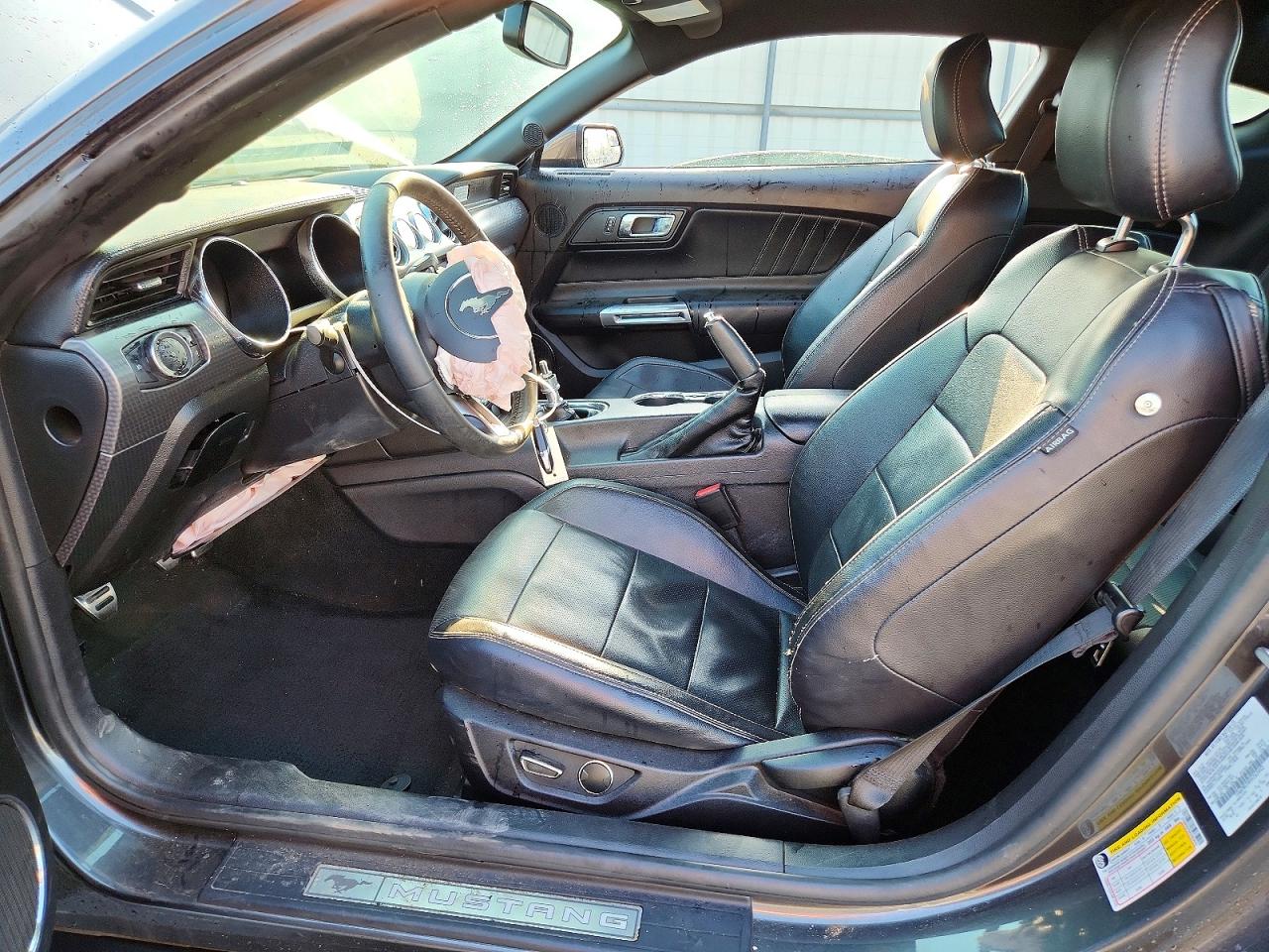 2017 FORD MUSTANG GT photo 19