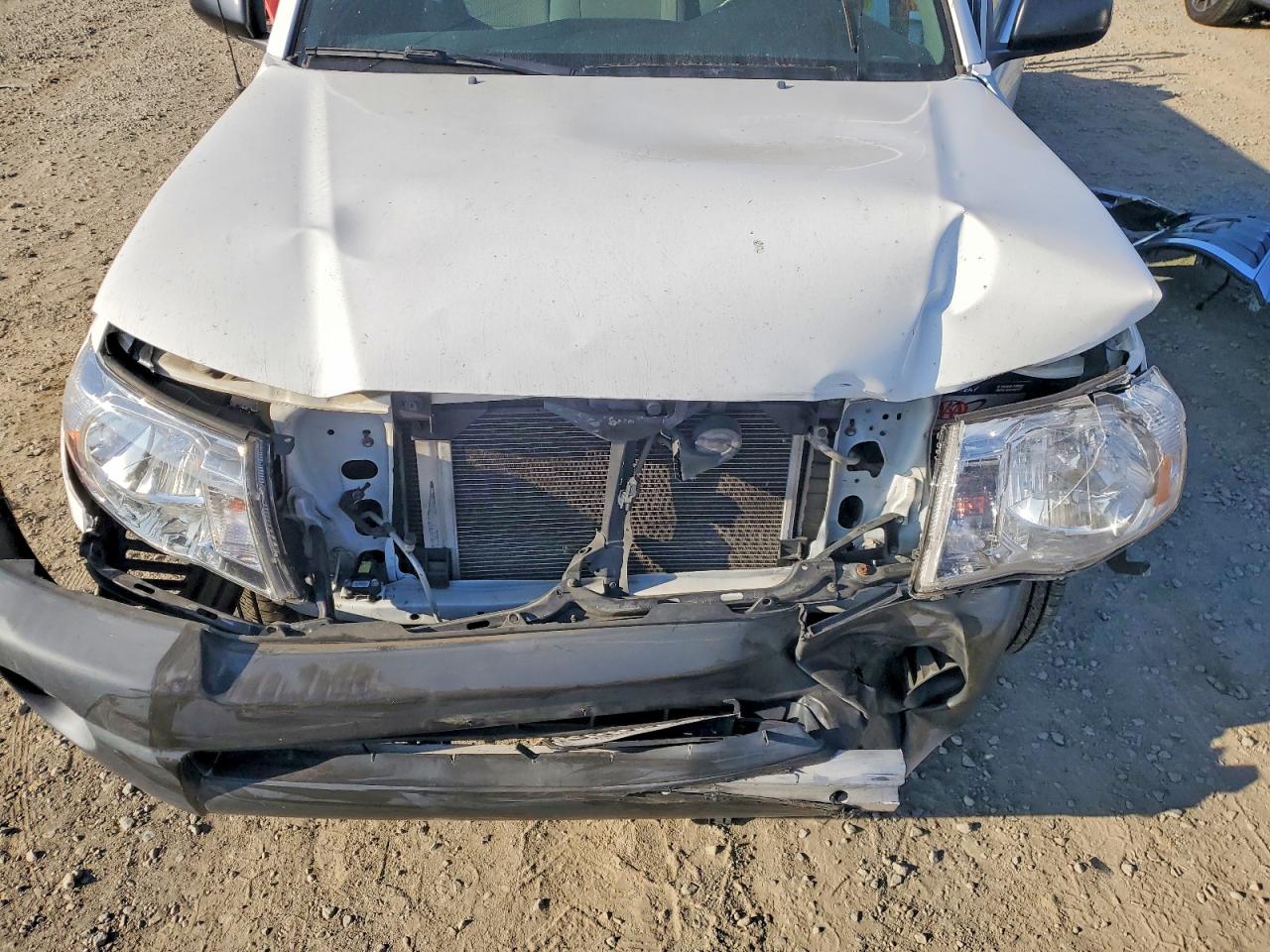 2009 TOYOTA TACOMA BASE photo 11