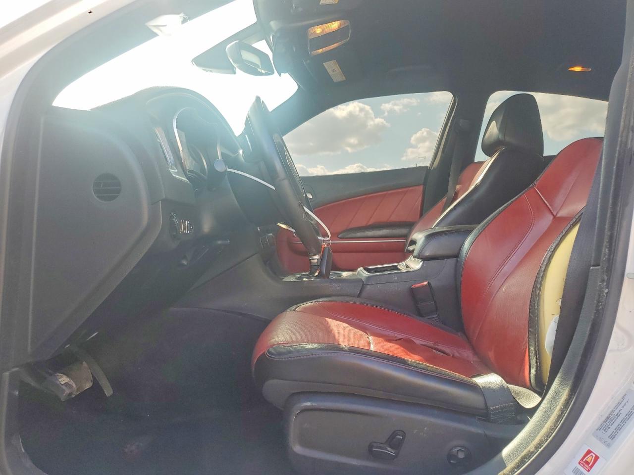 2015 DODGE CHARGER SXT photo 7