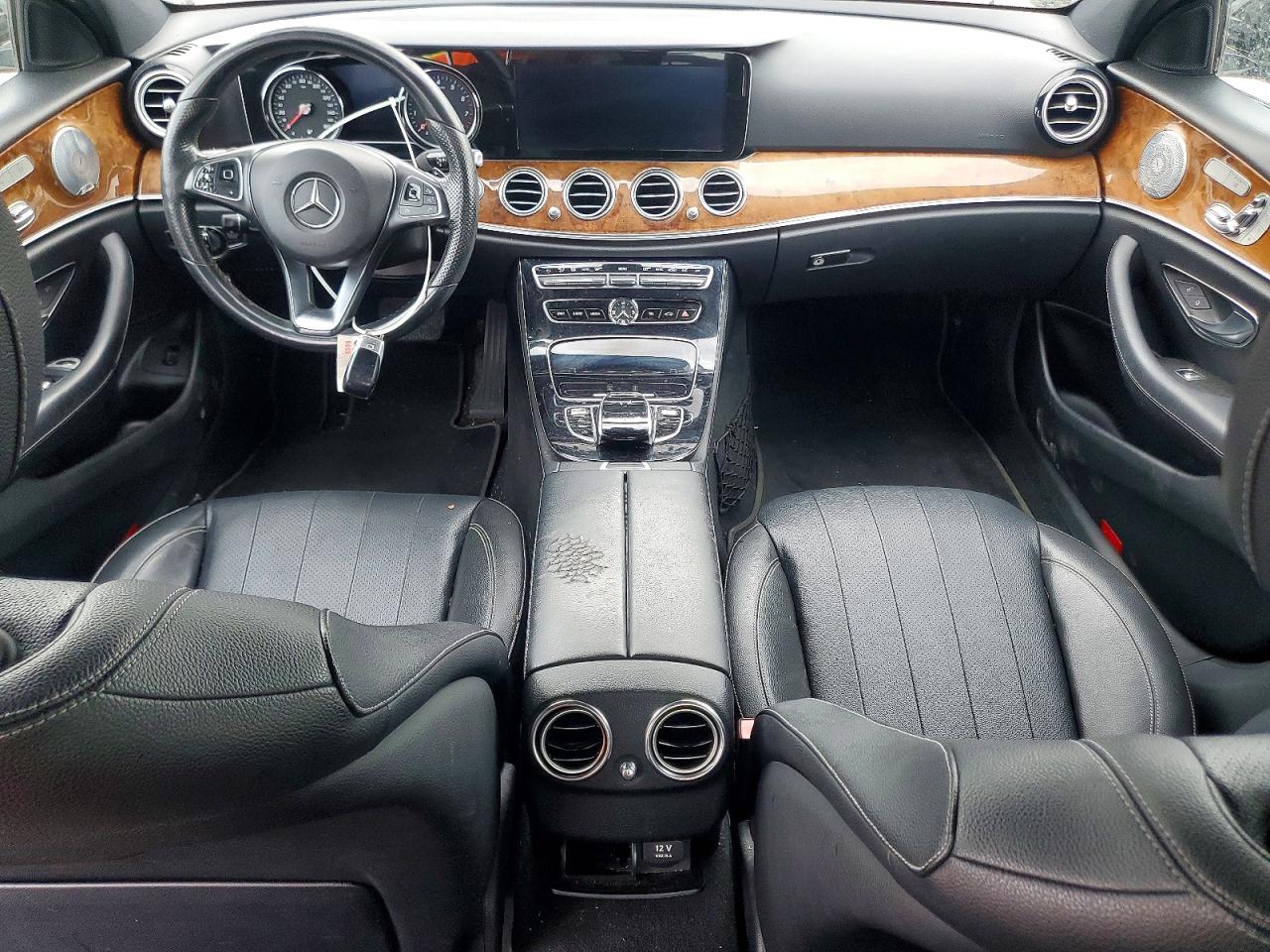 2017 MERCEDES-BENZ E 300 photo 15