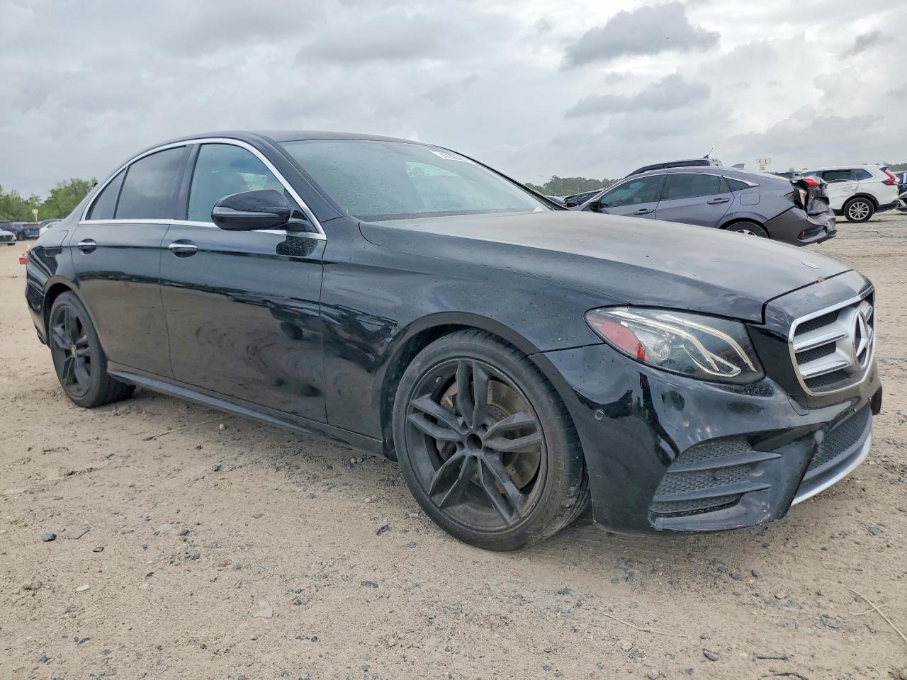 2017 MERCEDES-BENZ E 300 photo 7