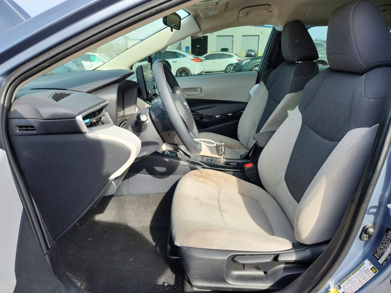 2022 TOYOTA COROLLA LE photo 19