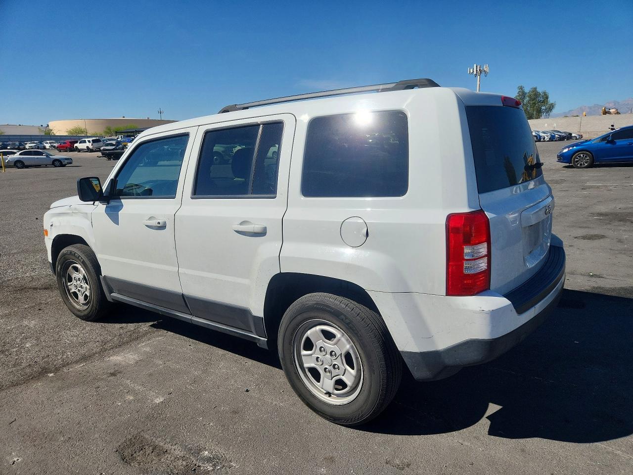 2017 JEEP PATRIOT SPORT photo 4