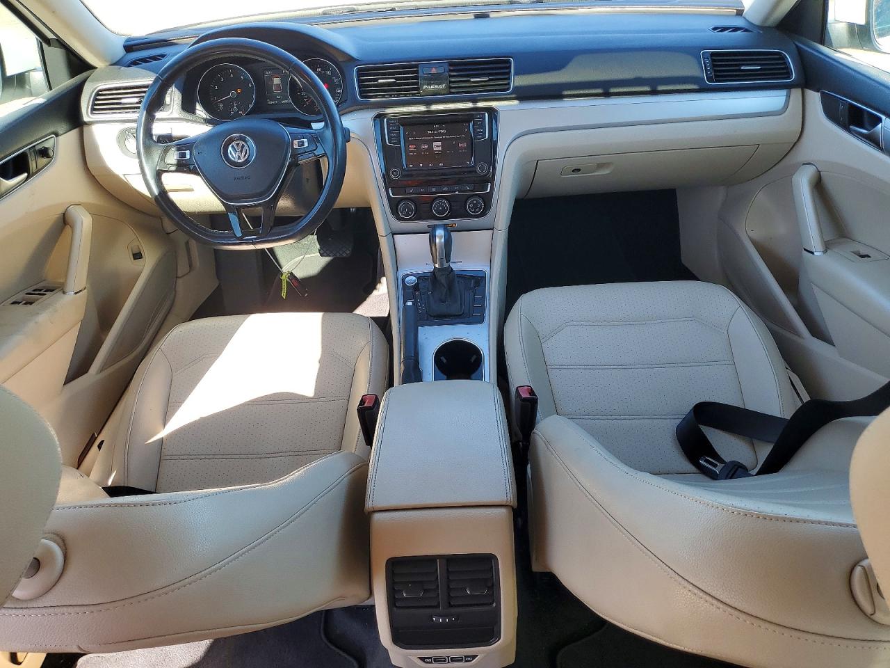 2019 VOLKSWAGEN PASSAT WOLFSBURG photo 15