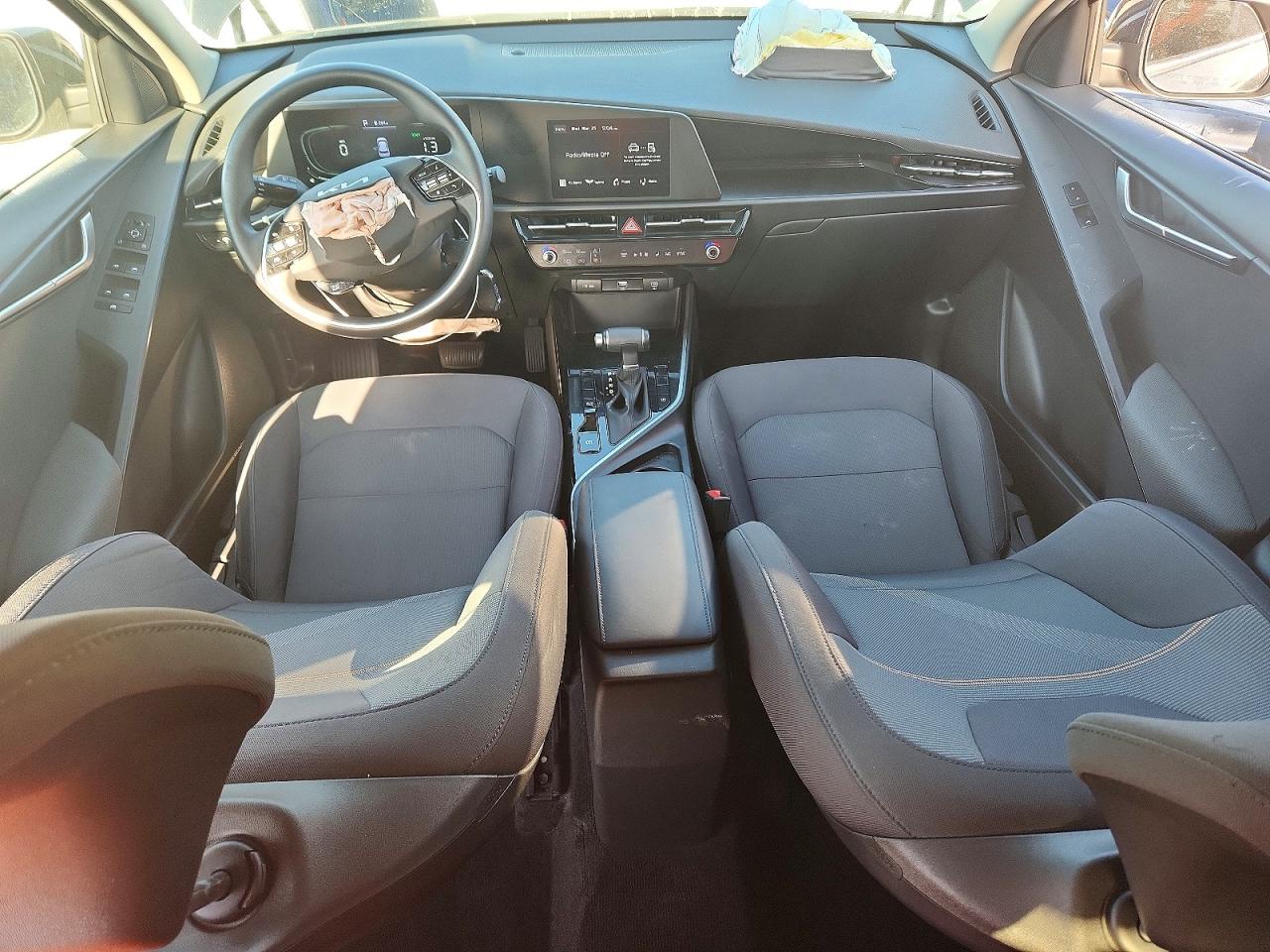 2023 KIA NIRO LX photo 8