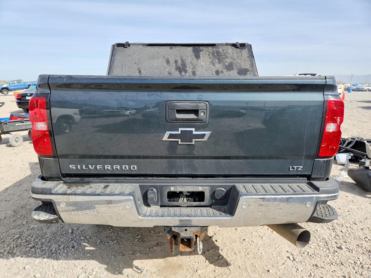 2017 CHEVROLET SILVERADO K2500 HEAVY DUTY LTZ photo 6