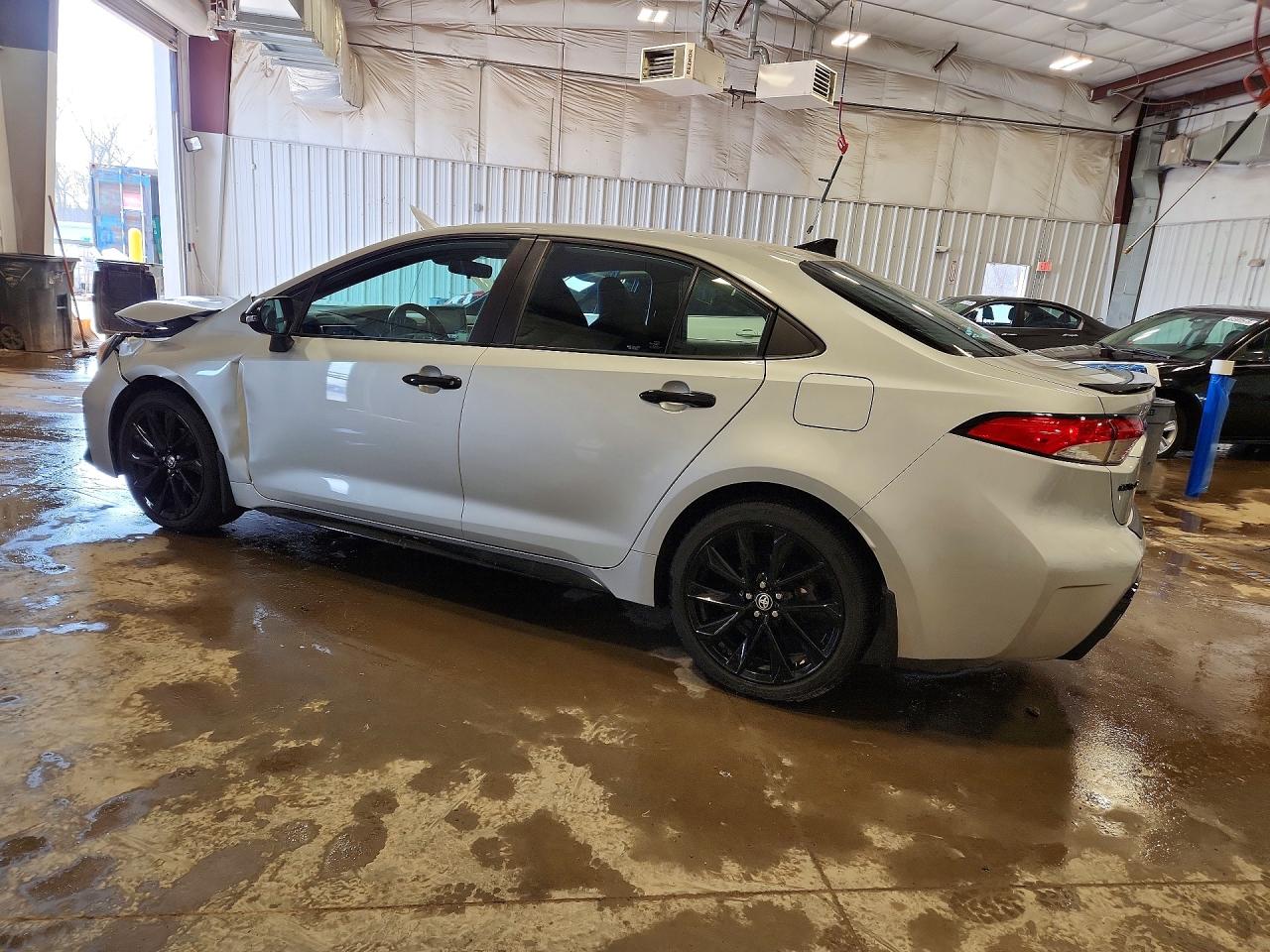 2020 TOYOTA COROLLA SE NIGHTSHADE EDITION photo 2