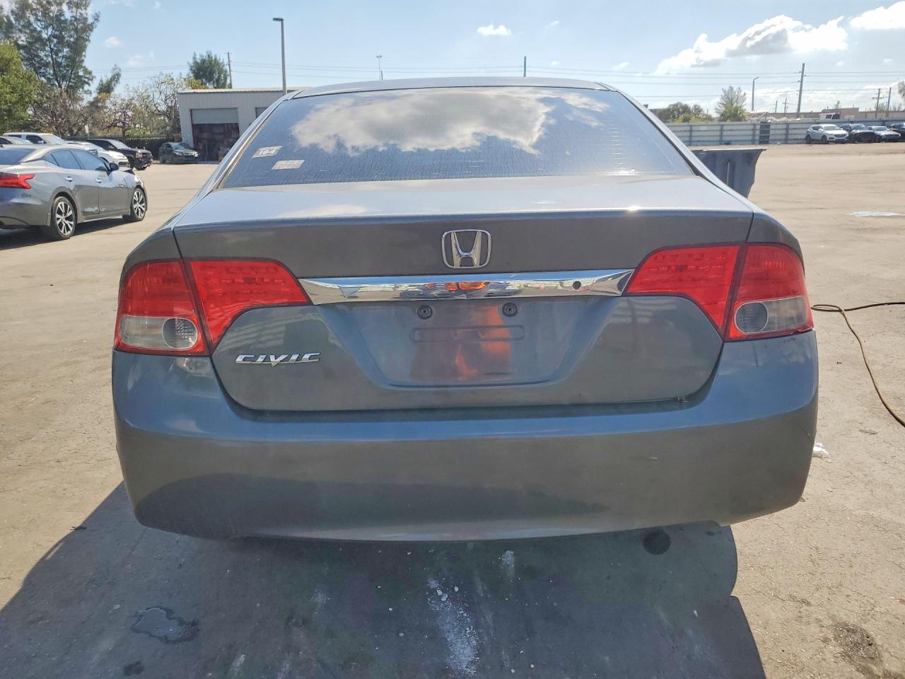 2010 HONDA CIVIC LX photo 6