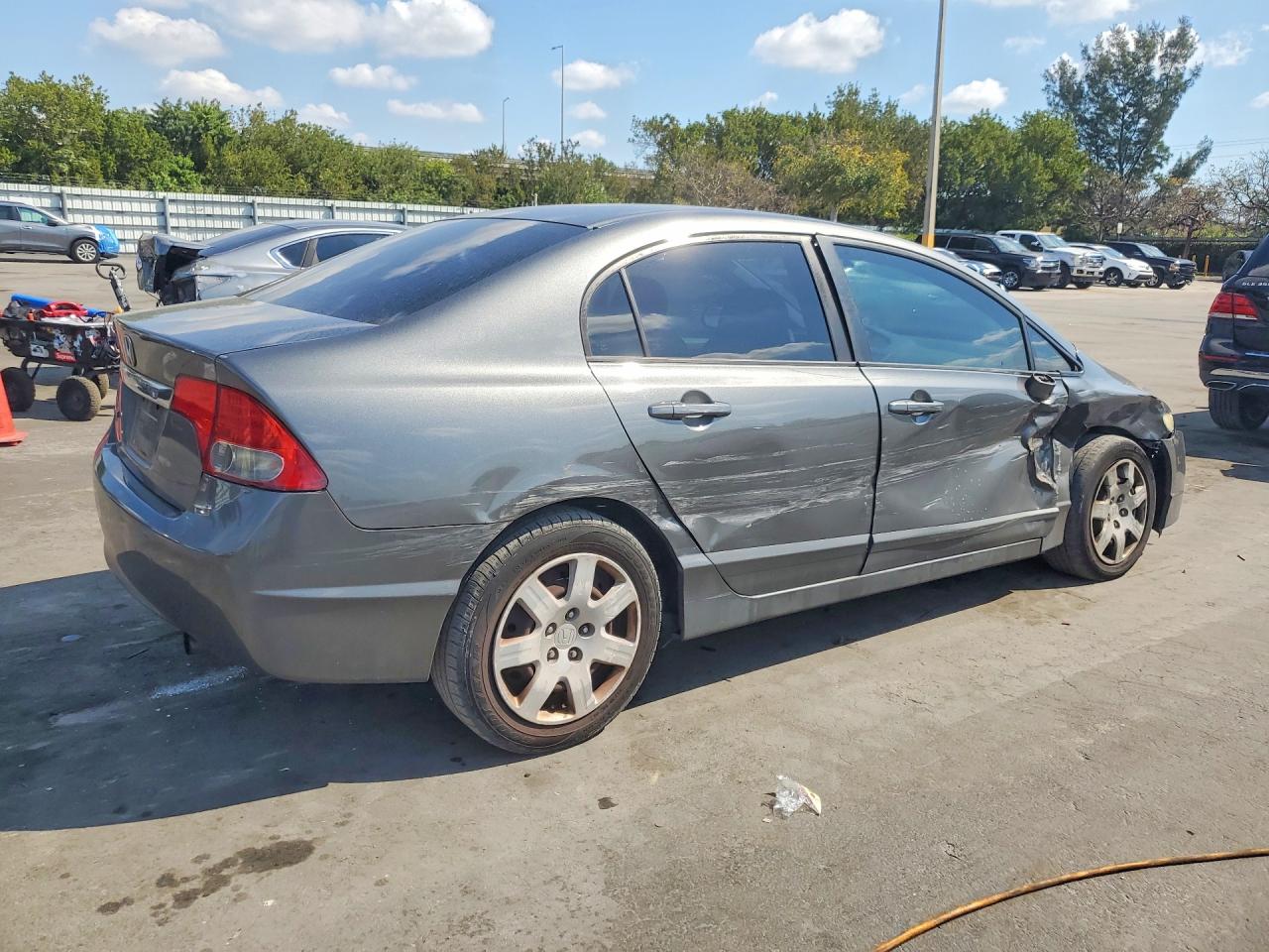 2010 HONDA CIVIC LX photo 3