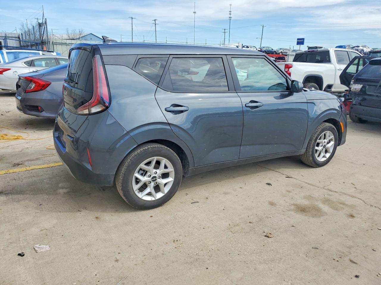 2025 KIA SOUL LX photo 5