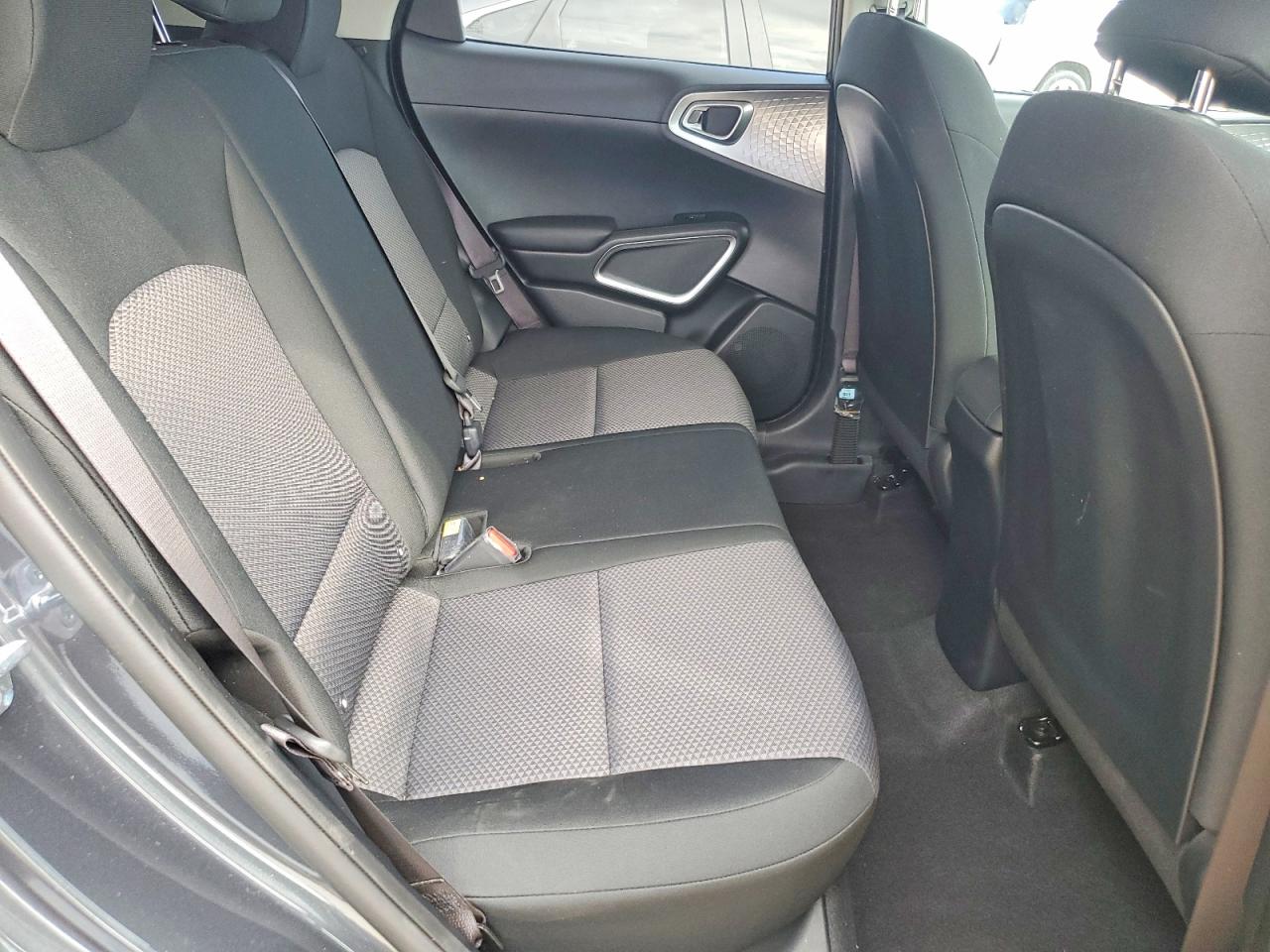 2025 KIA SOUL LX photo 19