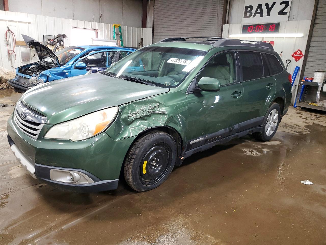 2011 SUBARU OUTBACK