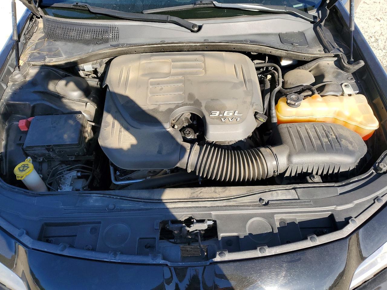 2019 CHRYSLER 300 TOURING photo 31