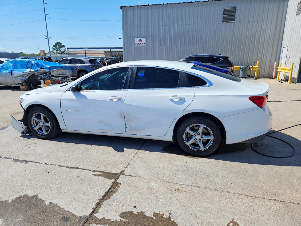 2018 CHEVROLET MALIBU LS photo 2