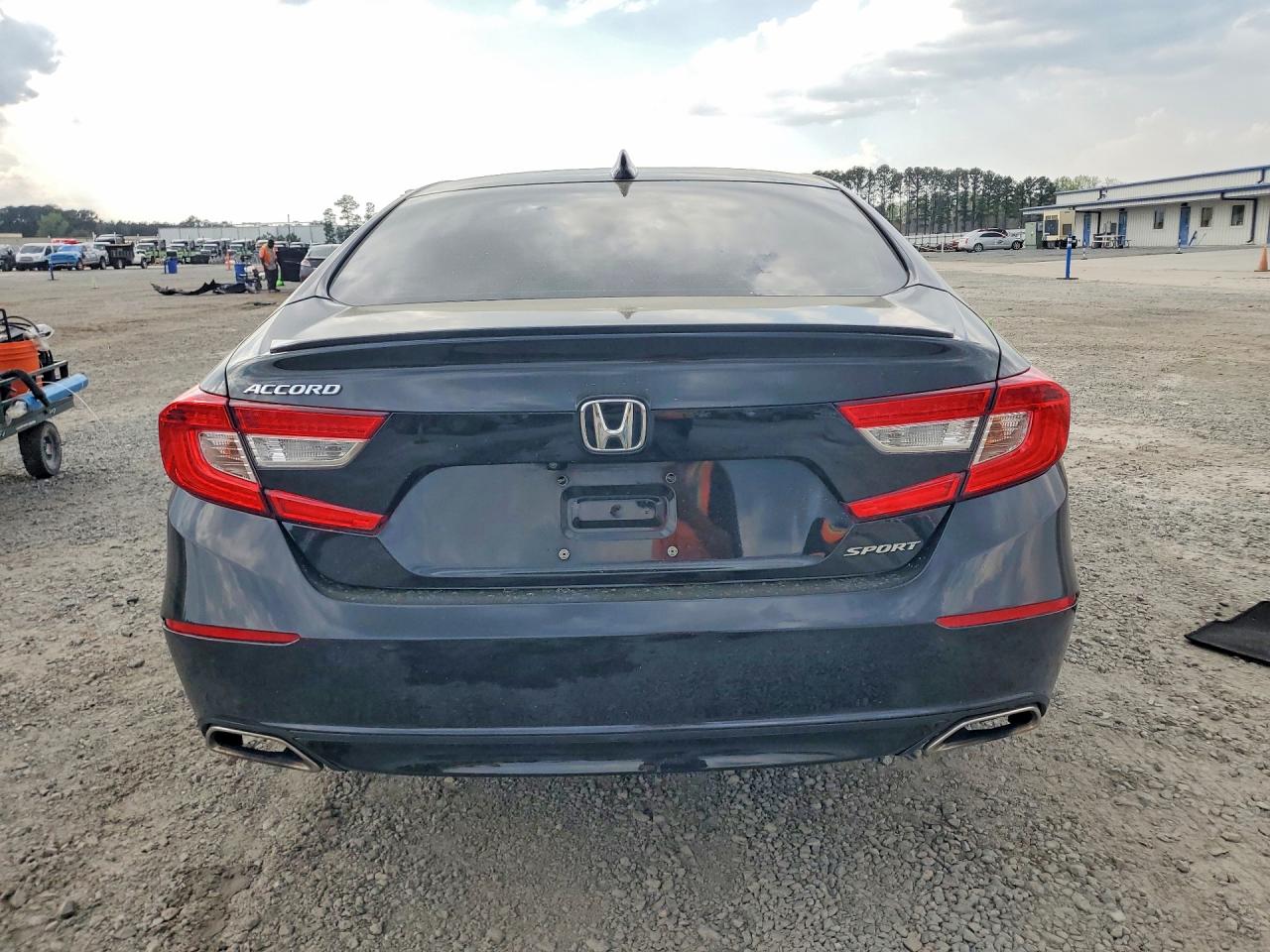 2018 HONDA ACCORD SPORT photo 11