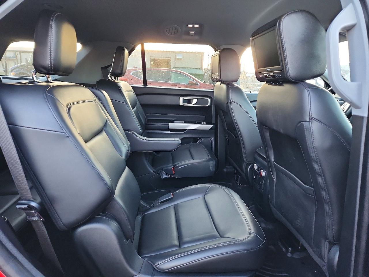 2021 FORD EXPLORER XLT photo 11