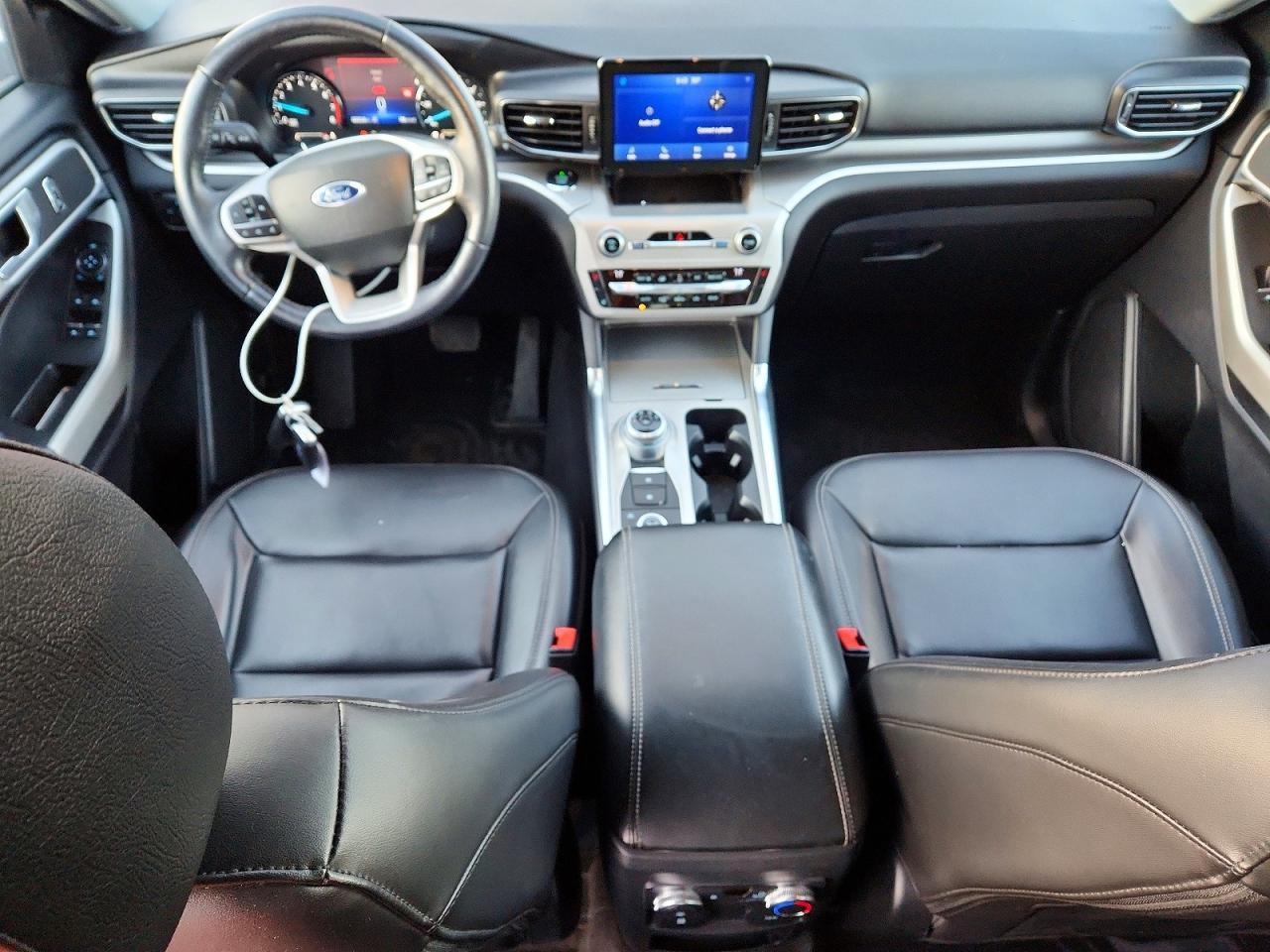 2021 FORD EXPLORER XLT photo 8