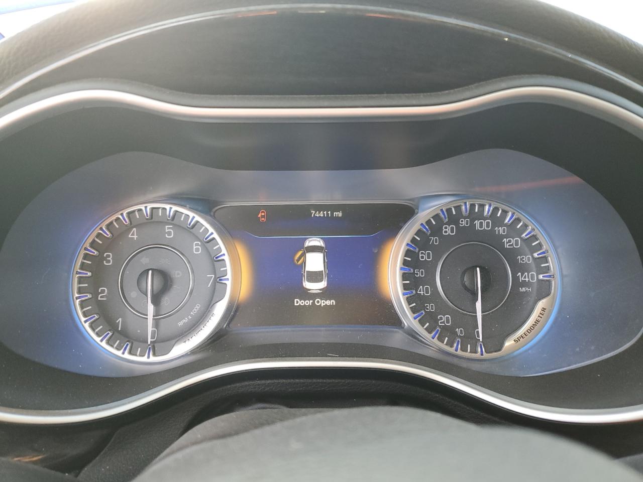 2015 CHRYSLER 200 C photo 17