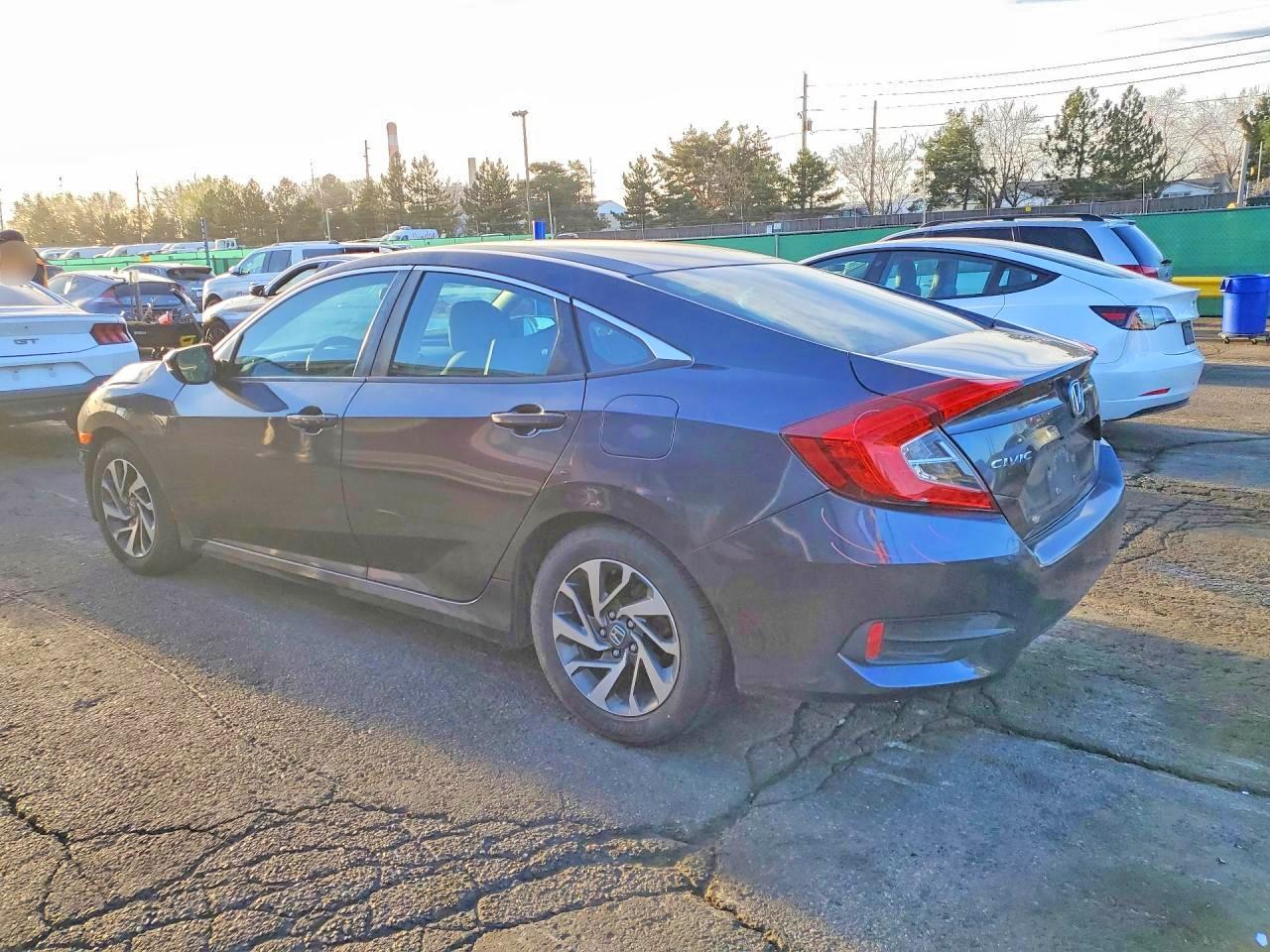 2016 HONDA CIVIC EX photo 3
