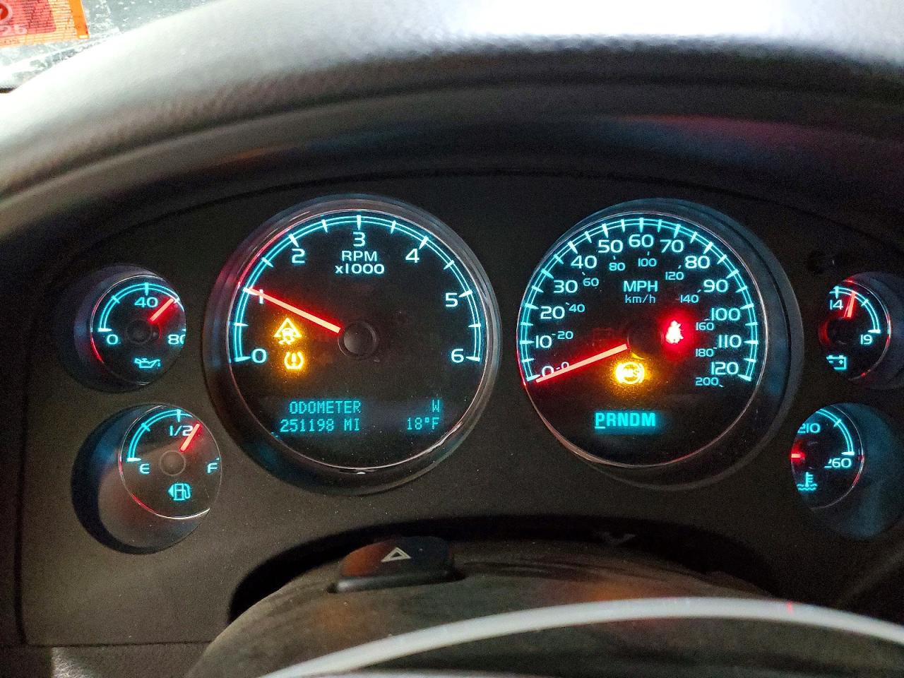 2011 CHEVROLET SUBURBAN K1500 LT photo 9