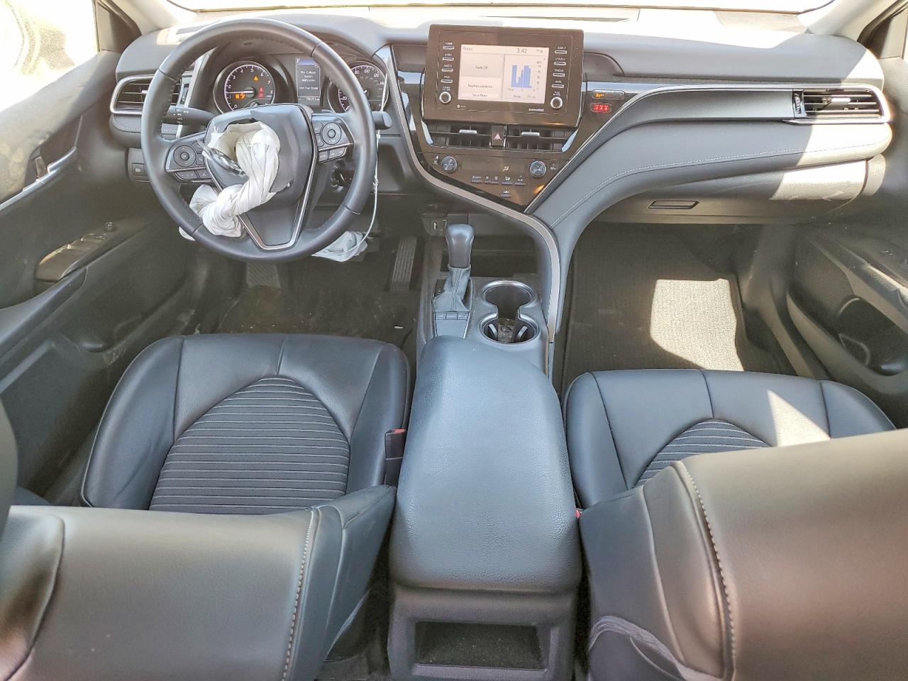 2022 TOYOTA CAMRY SE photo 15