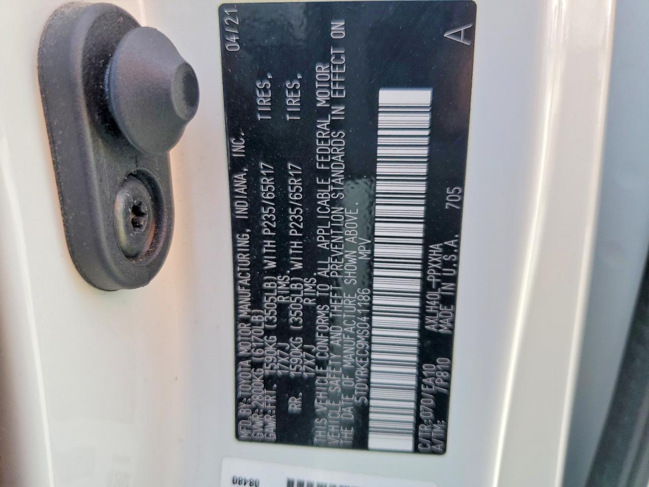 2021 TOYOTA SIENNA XLE 8-PASSENGER photo 25