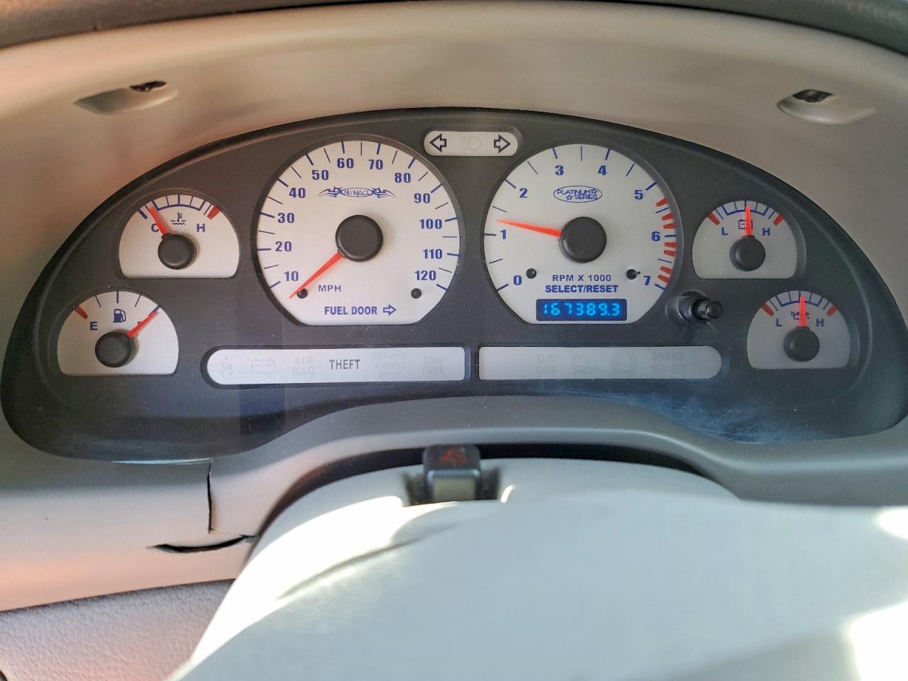 2003 FORD MUSTANG photo 17
