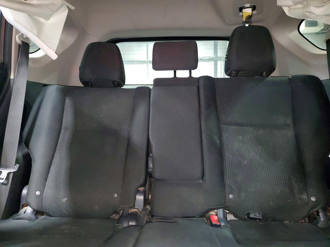 2014 TOYOTA RAV4 LE photo 10