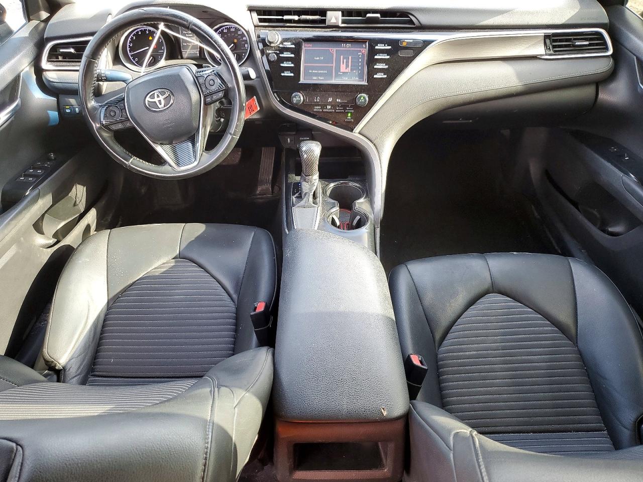 2018 TOYOTA CAMRY SE photo 22