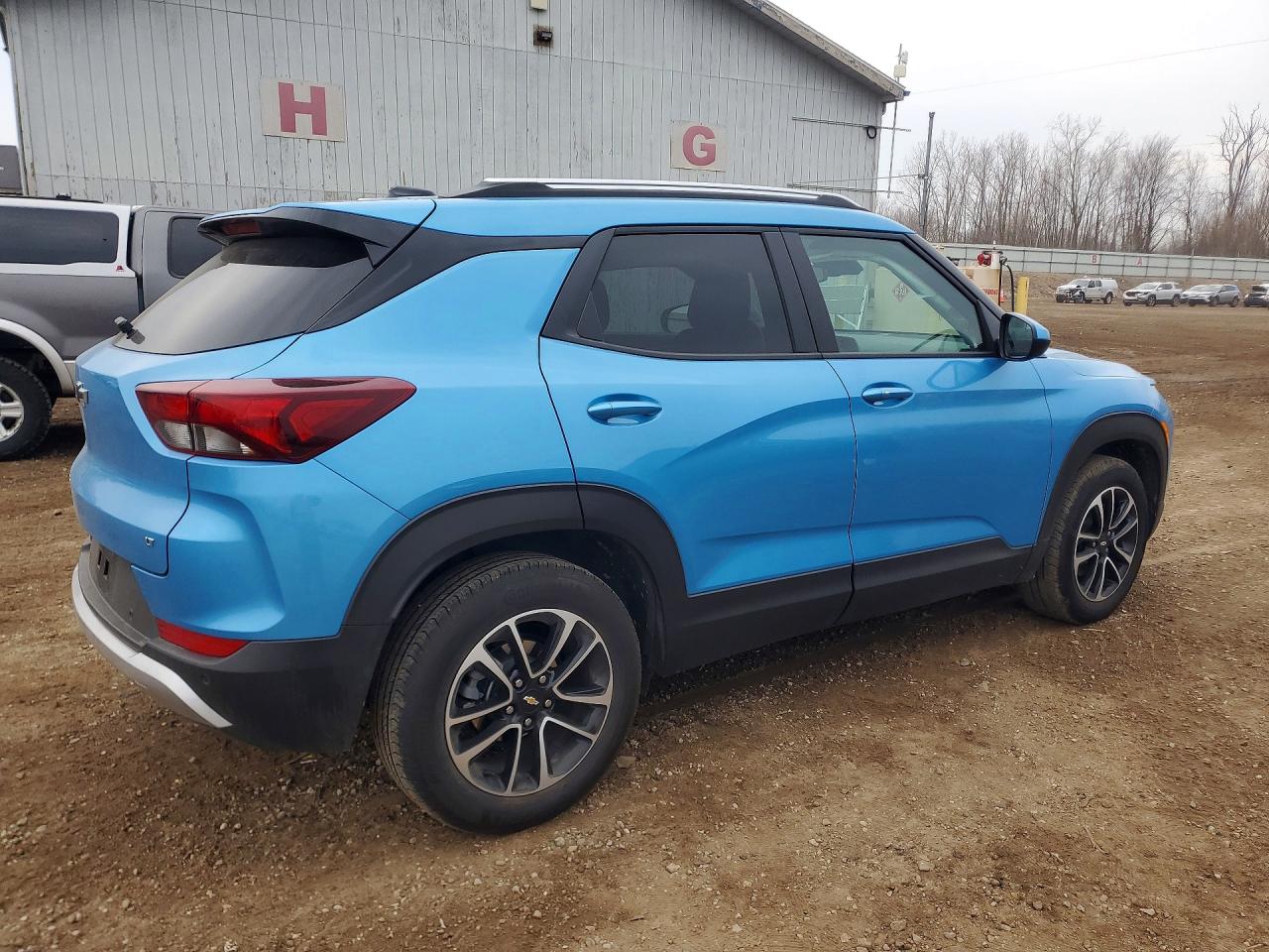 2025 CHEVROLET TRAILBLAZER LT photo 3