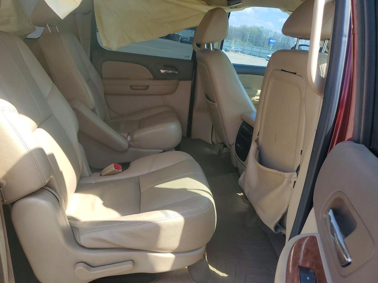 2008 GMC YUKON XL C1500 photo 21