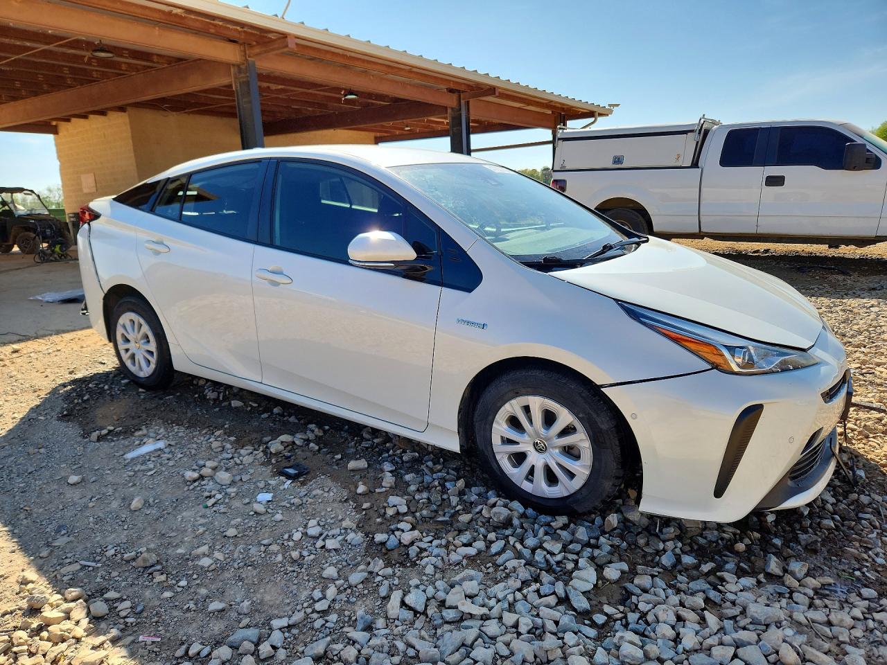 2019 TOYOTA PRIUS LE photo 4