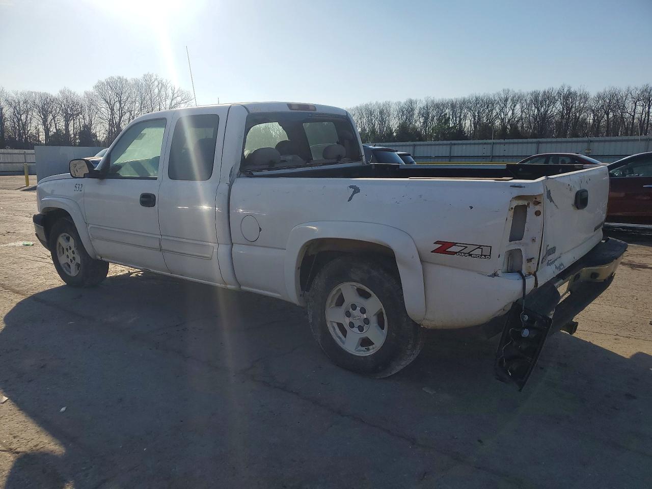 2004 CHEVROLET SILVERADO K1500 photo 3