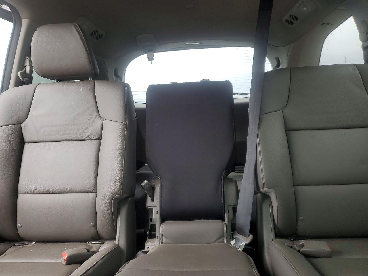 2012 HONDA ODYSSEY EXL photo 10