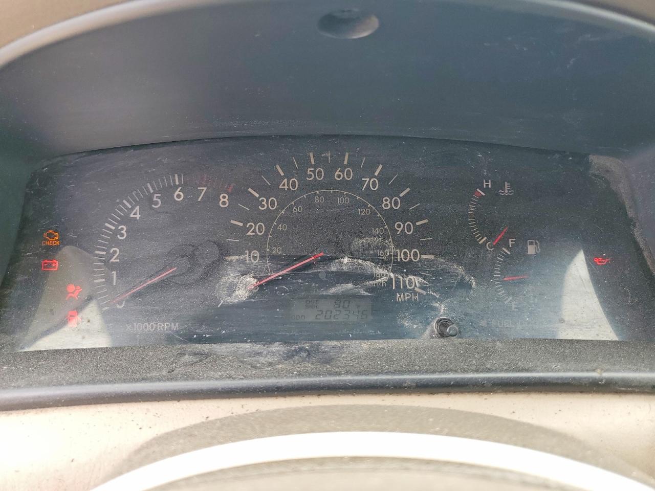 2005 TOYOTA COROLLA LE photo 9